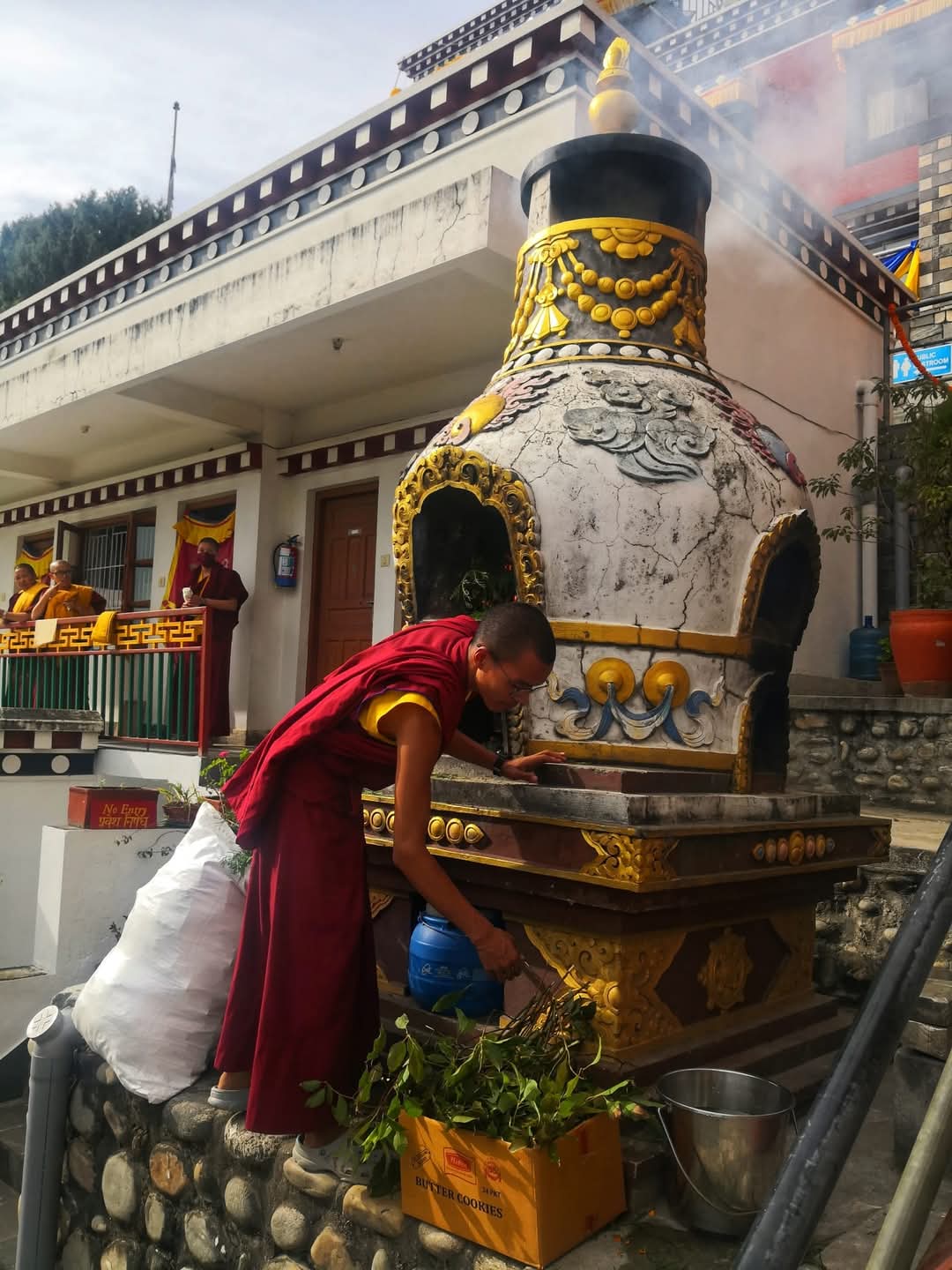 Nepal — mnisi i kultura